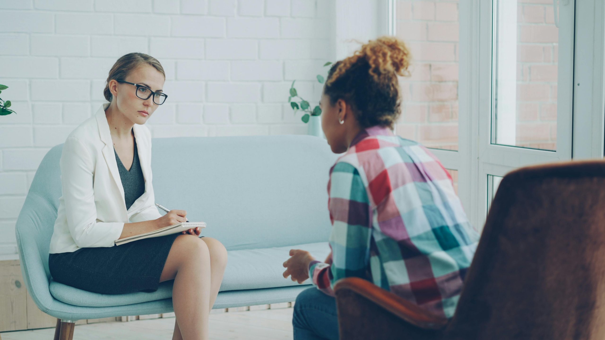 CPT therapy in Edina MN, black woman in Minneapolis talking to her therapist